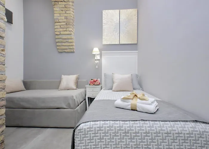 Roman Holiday Suites