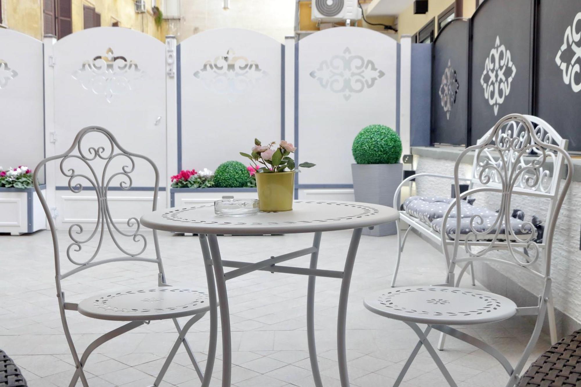 Roman Holiday Suites Gæstehus